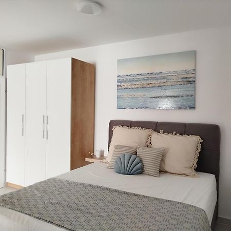 Apartman Iva Novalja Exterior photo